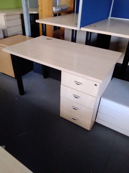 Desk Maple +Drawers 1350mm